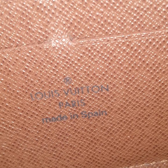 Louis Vuitton Zippy Monogram Wallet - Picture 15 of 16